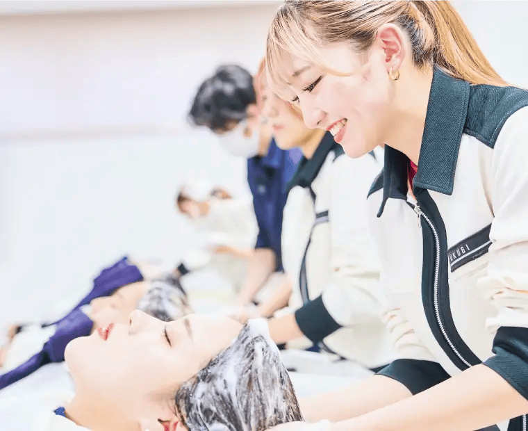 福岡美容専門学校スライダー